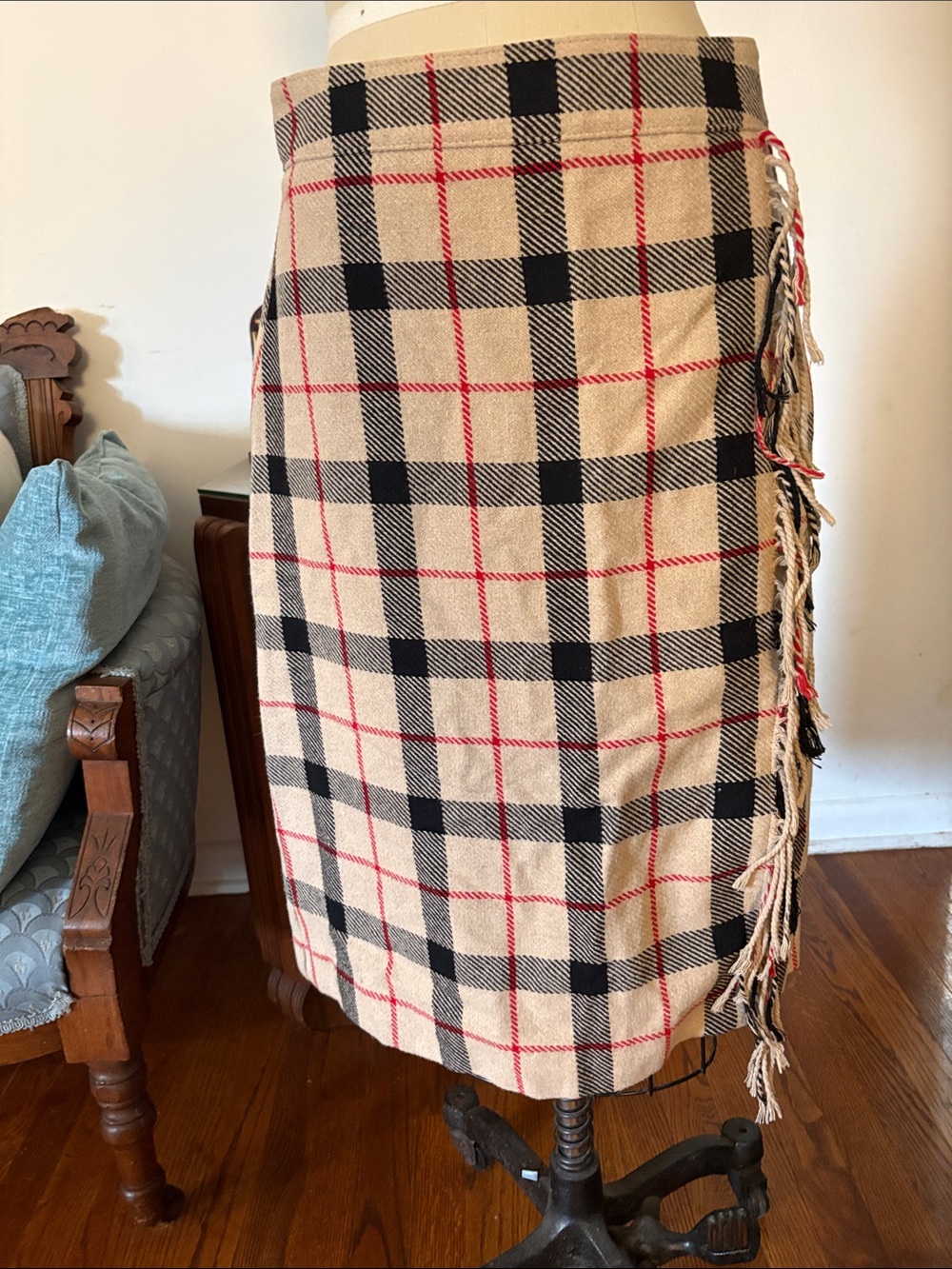 Talbots Classic Plaid Fring Skirt in Beige and Black